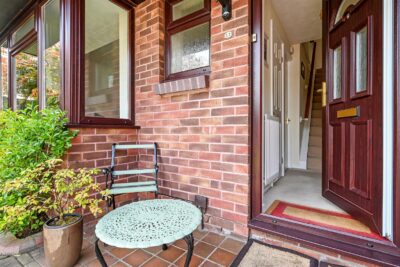 house for sale apollo close