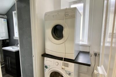 room for rent john street