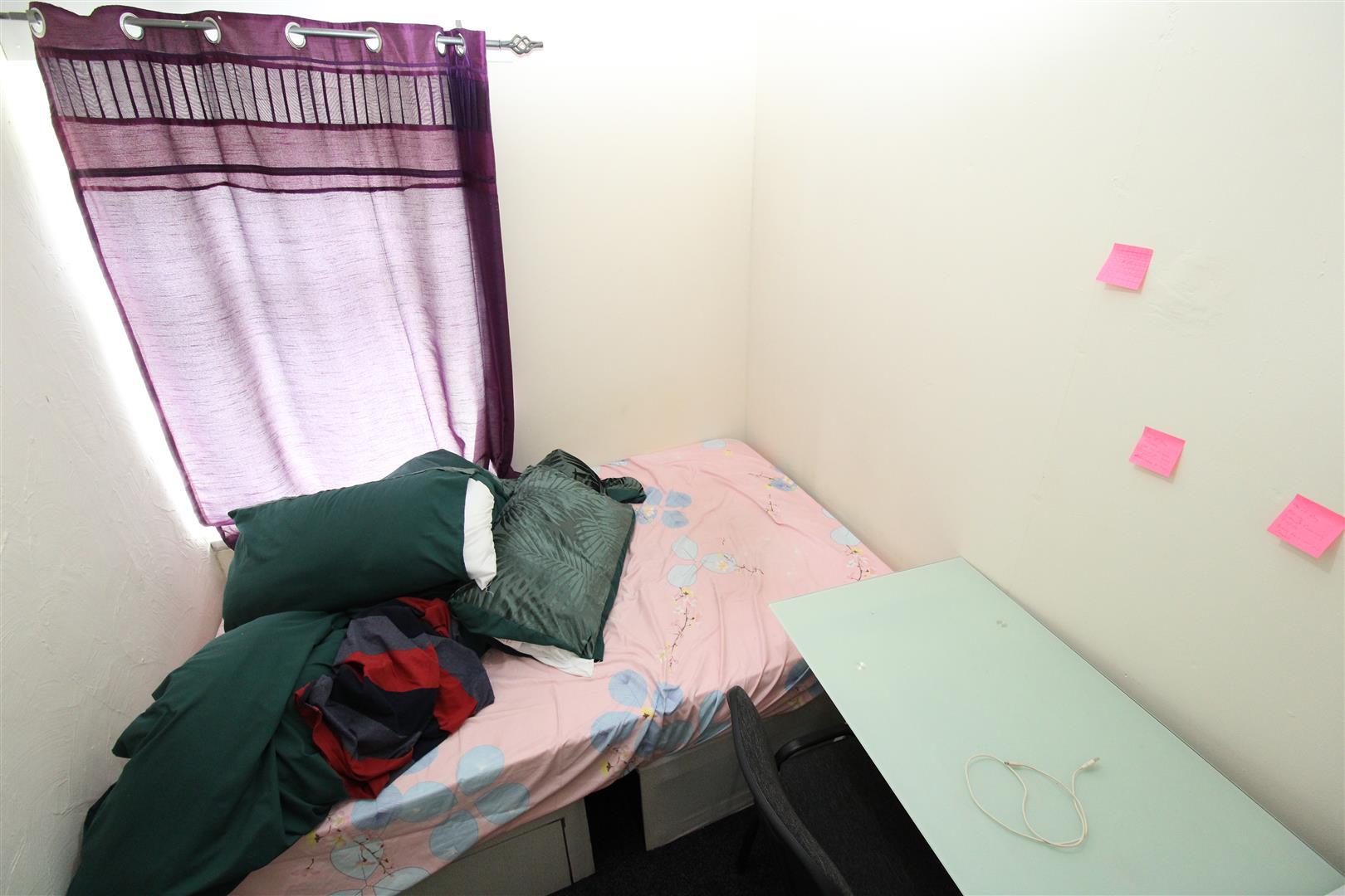 room for rent broadway