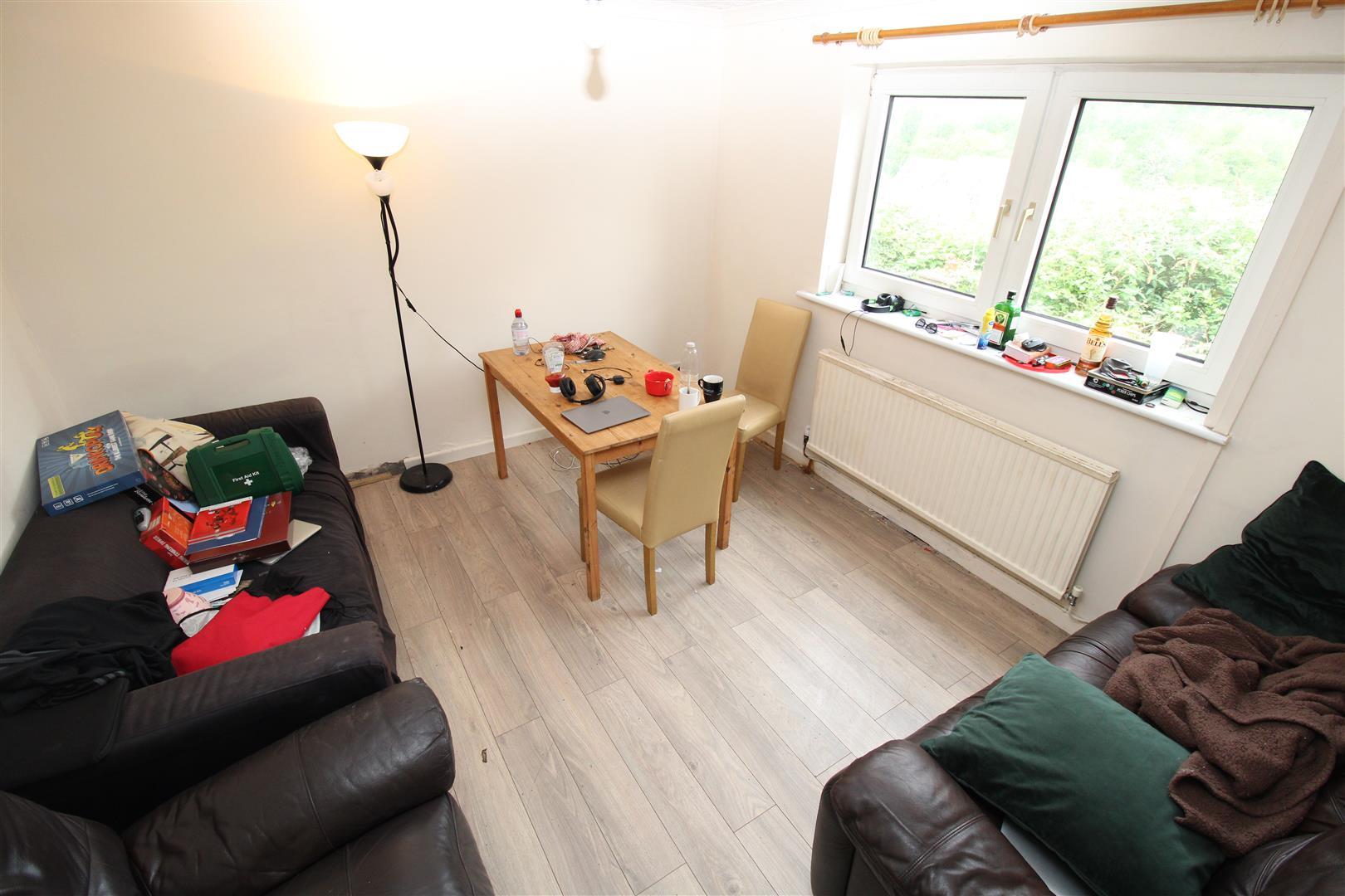 room for rent wood road