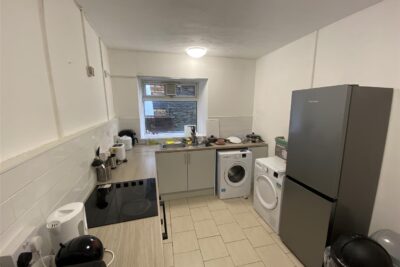 room for rent cardiff road