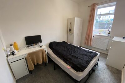 room for rent cardiff road