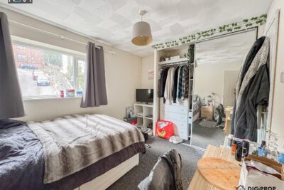 room for rent tower street