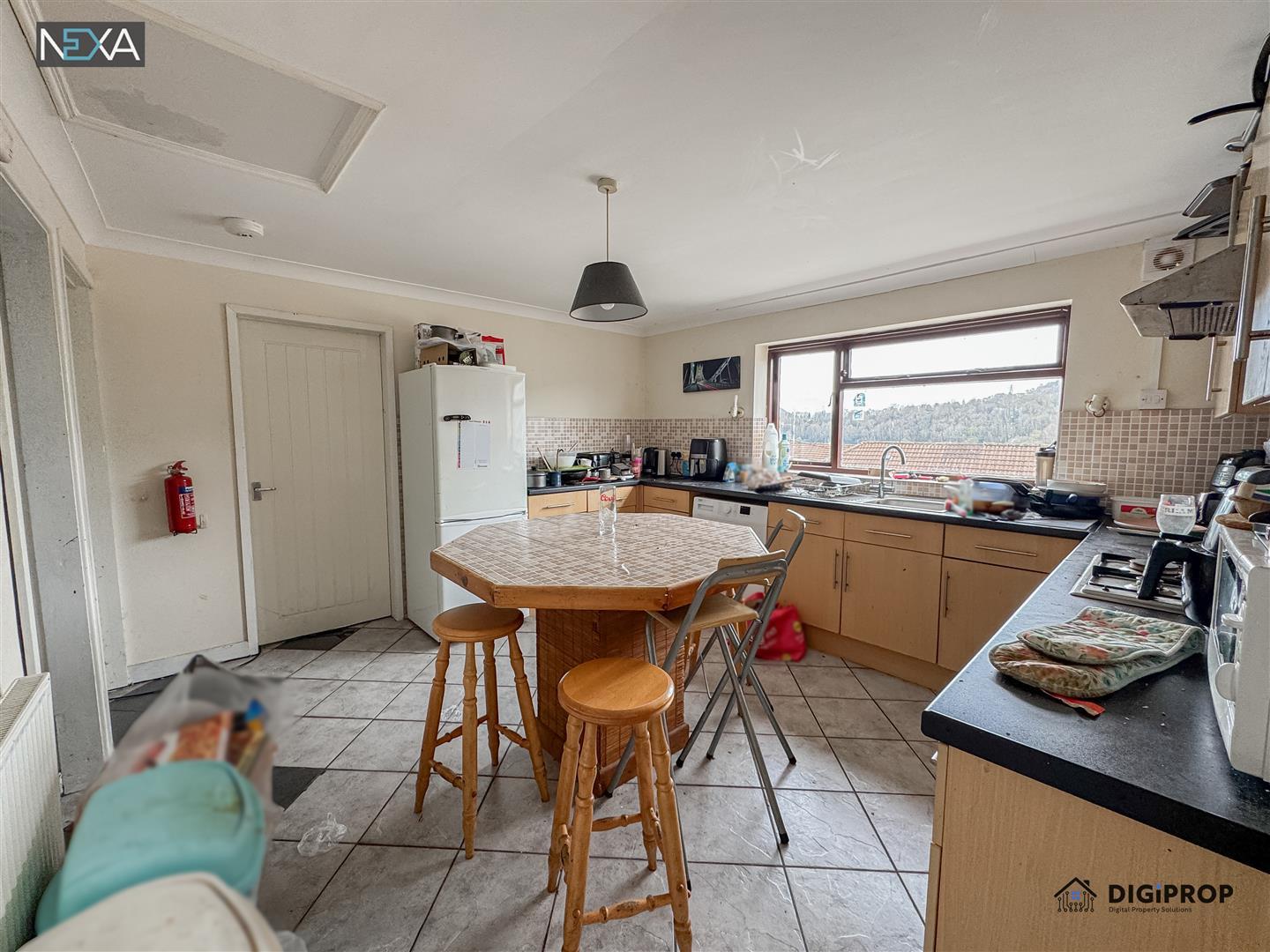 room for rent tower street