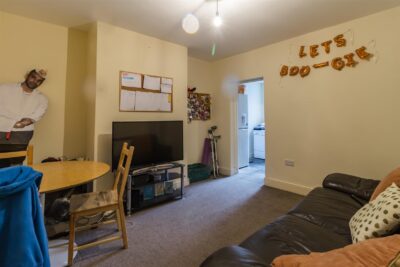 room for rent wood road