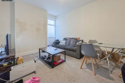 room for rent queen street