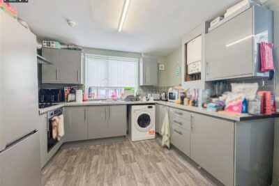 room for rent queen street