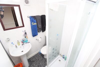 flat for rent 1 stow hill