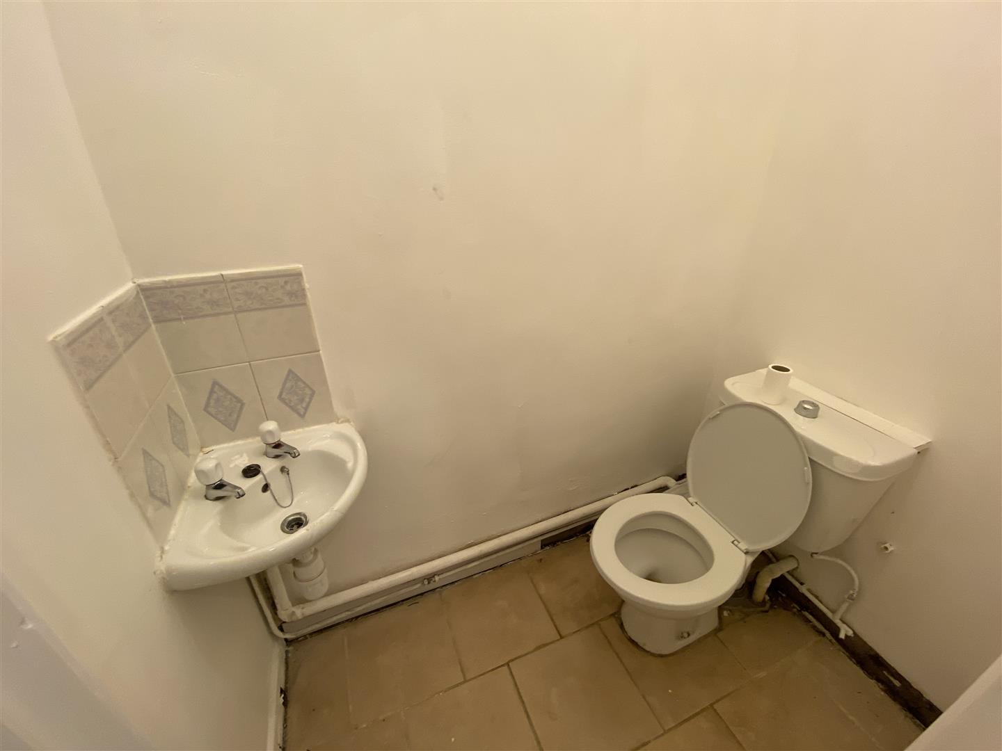 room for rent cardiff road