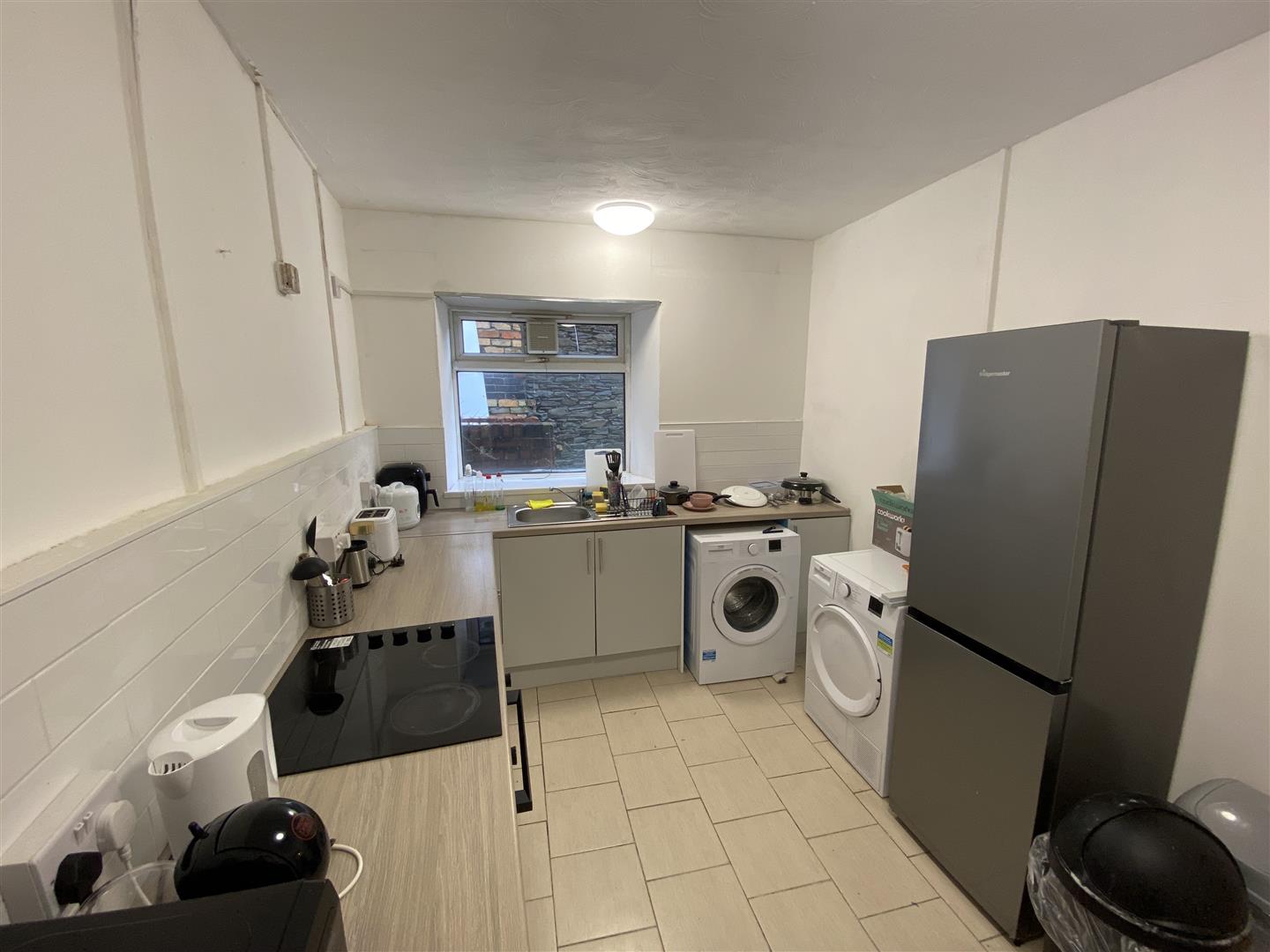 room for rent cardiff road