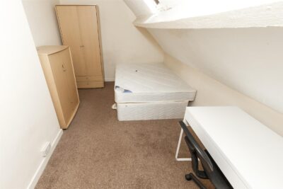 room for rent broadway