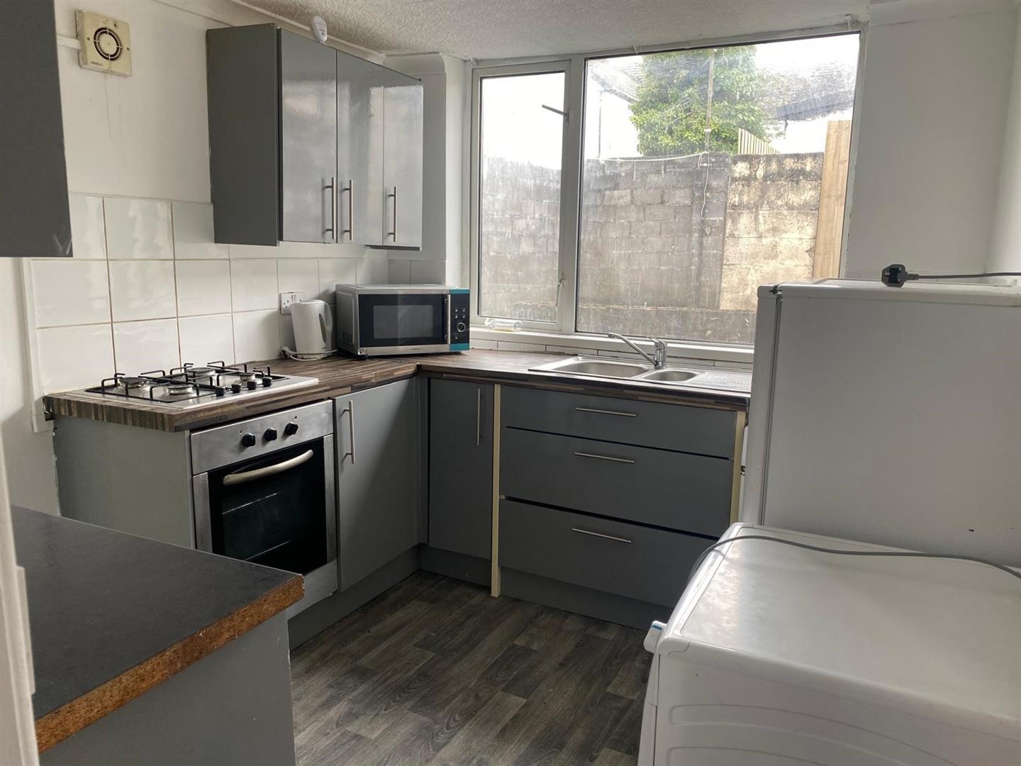house - terraced for rent new park terrace