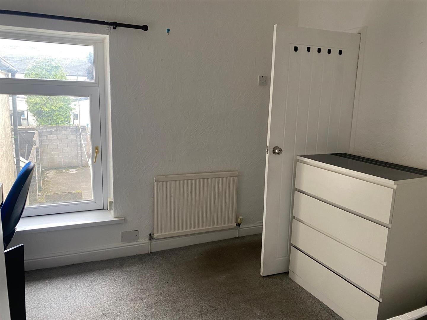 house - terraced for rent new park terrace