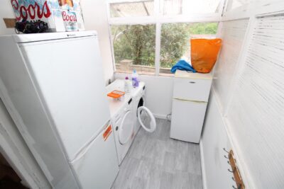 room for rent wood road