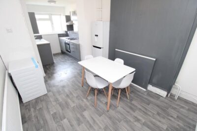 room for rent broadway