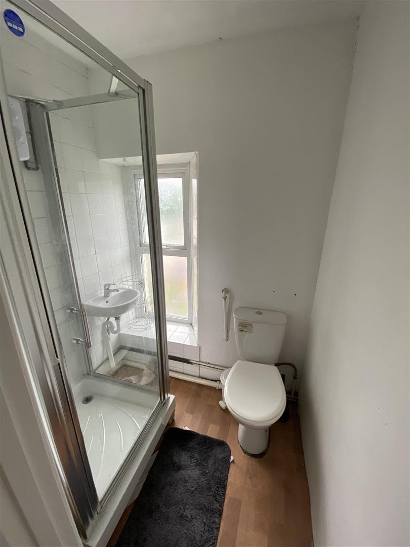 room for rent broadway