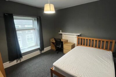 room for rent wood road