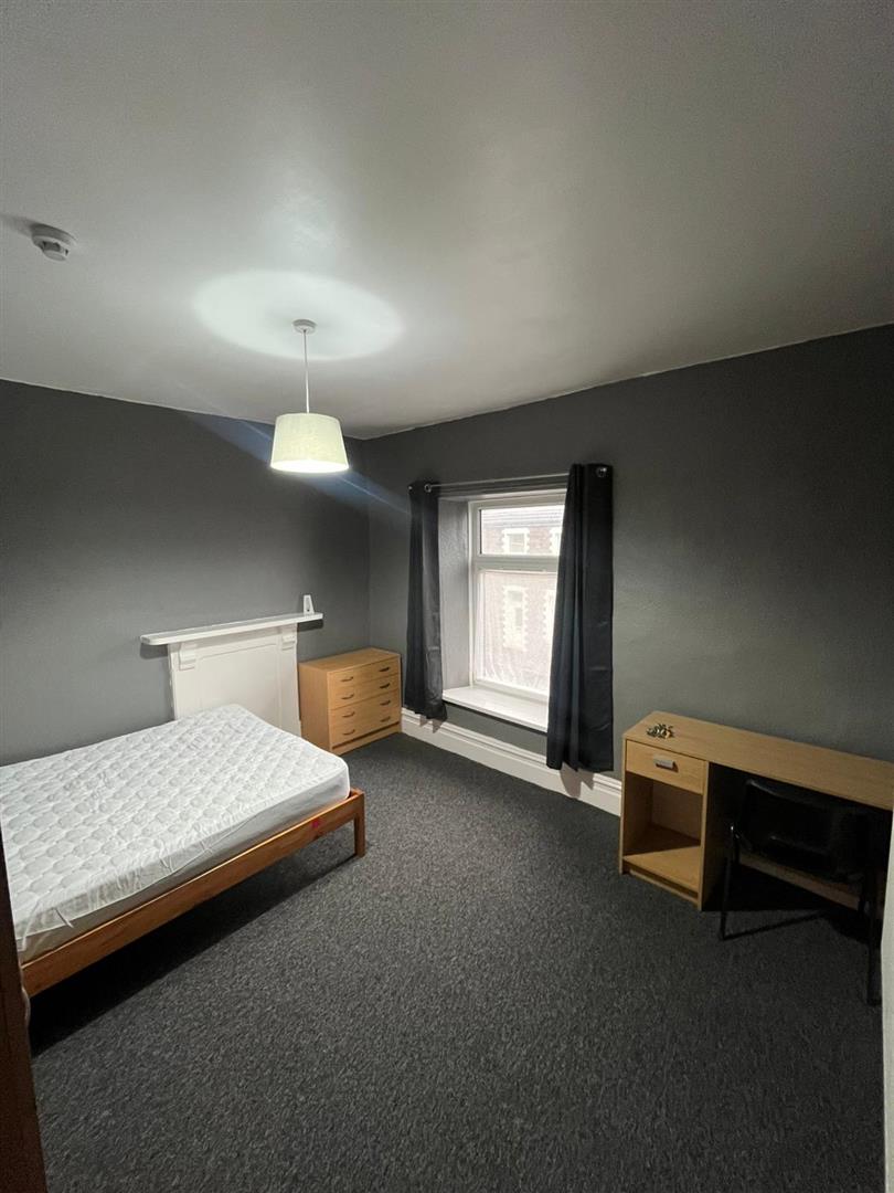 room for rent wood road