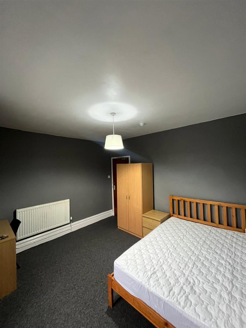 room for rent wood road