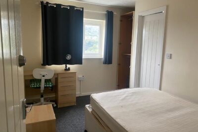 room for rent tower street