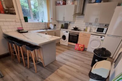 room for rent wood road treforest,