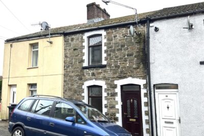 house - terraced for rent cross street