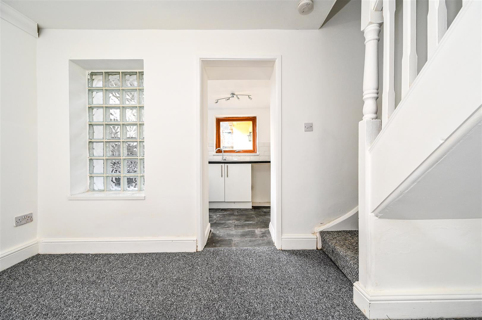 house - terraced for rent duffryn street