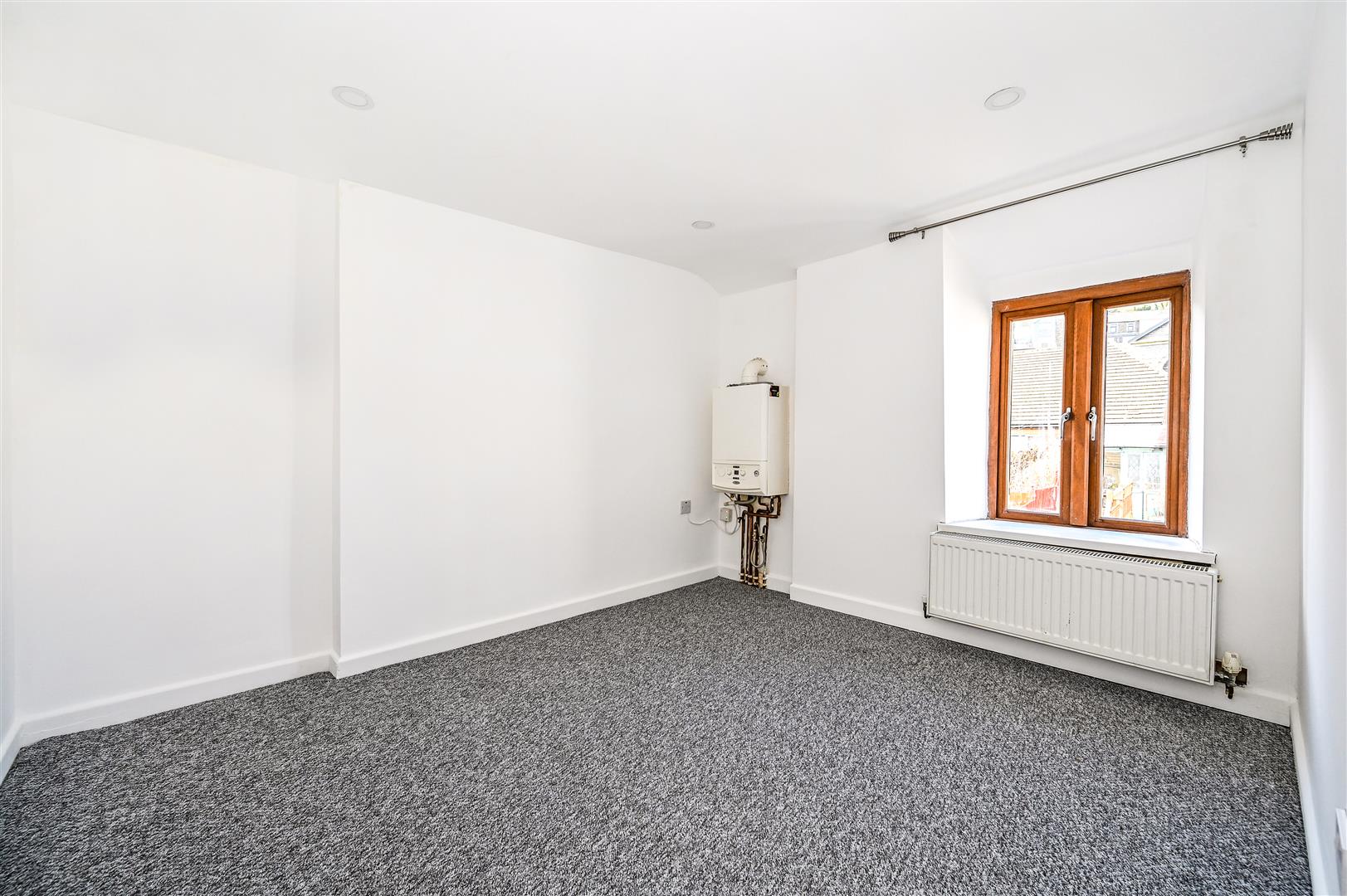 house - terraced for rent duffryn street