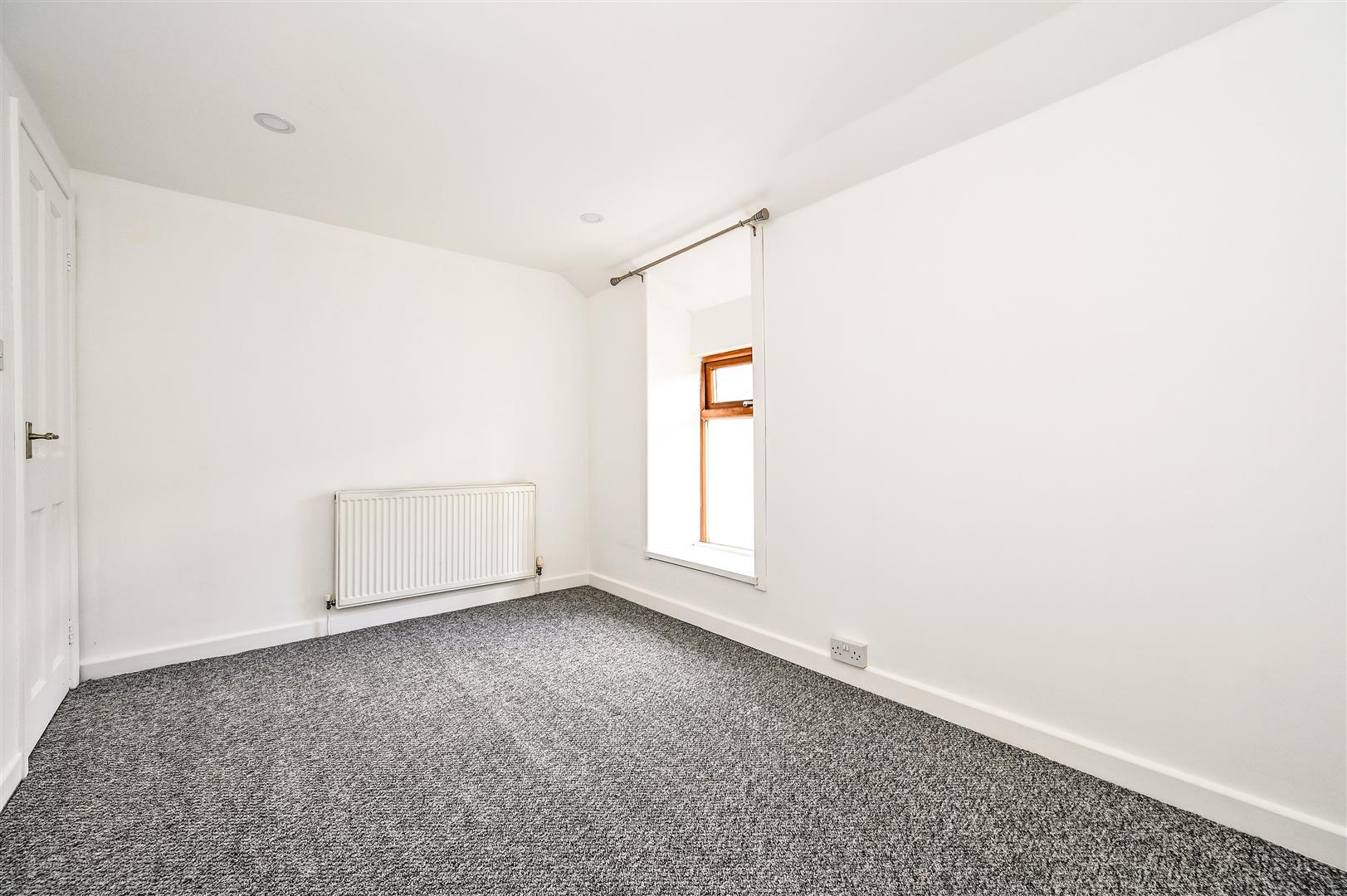 house - terraced for rent duffryn street