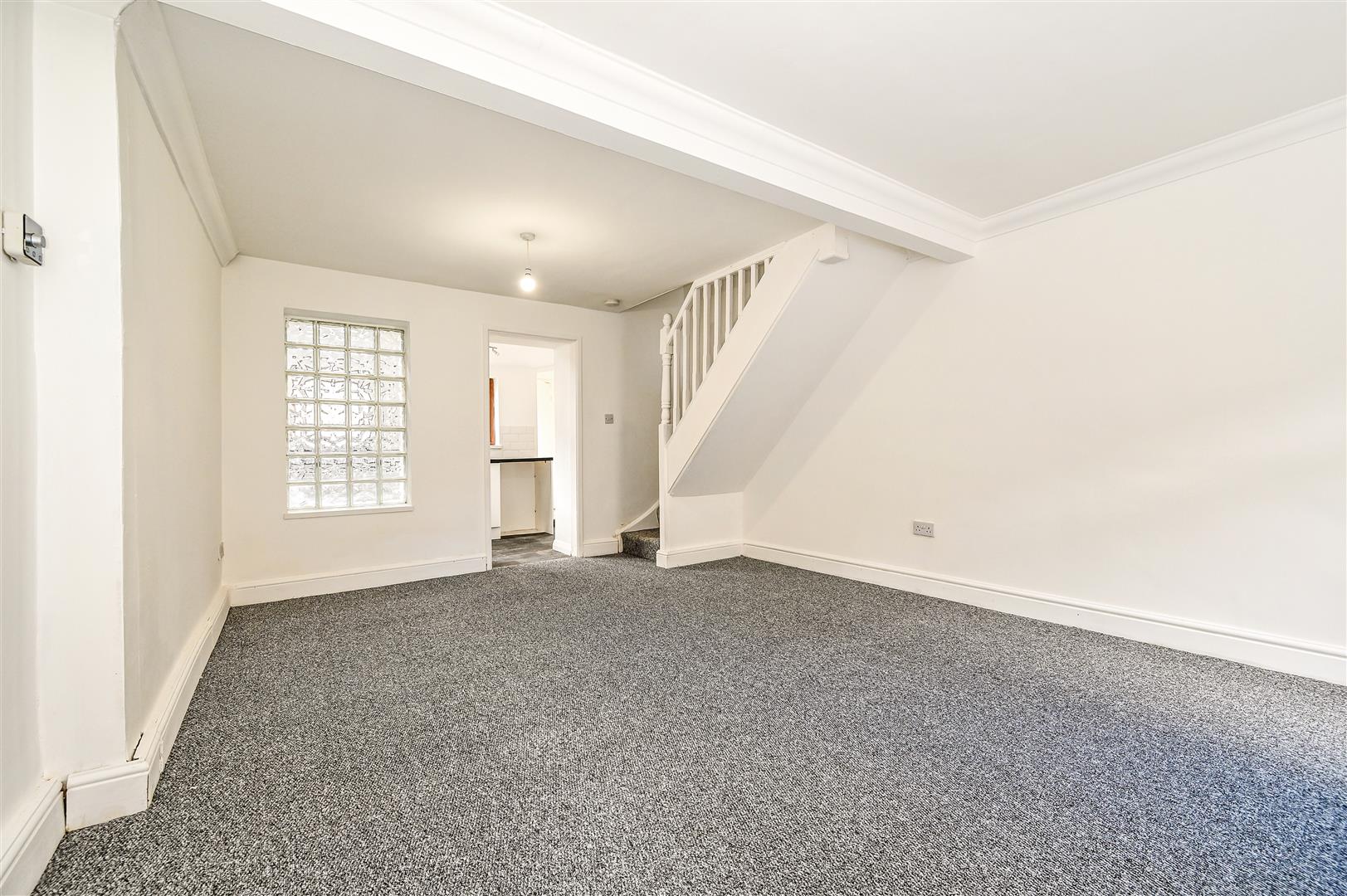 house - terraced for rent duffryn street