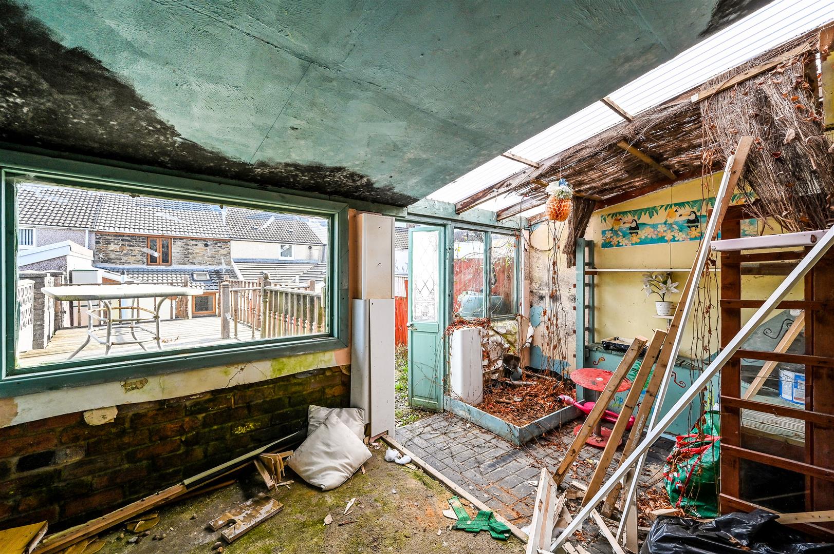 house - terraced for rent duffryn street