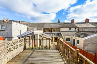 house - terraced for rent duffryn street