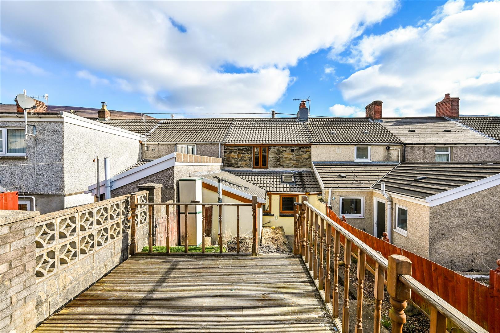 house - terraced for rent duffryn street