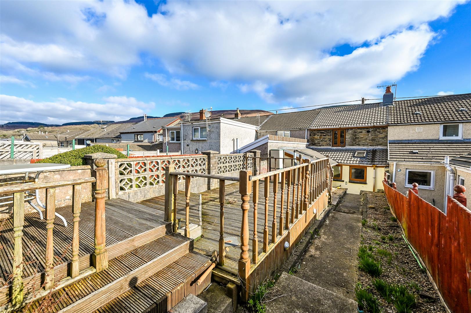 house - terraced for rent duffryn street