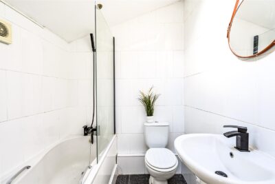 house - terraced for rent duffryn street