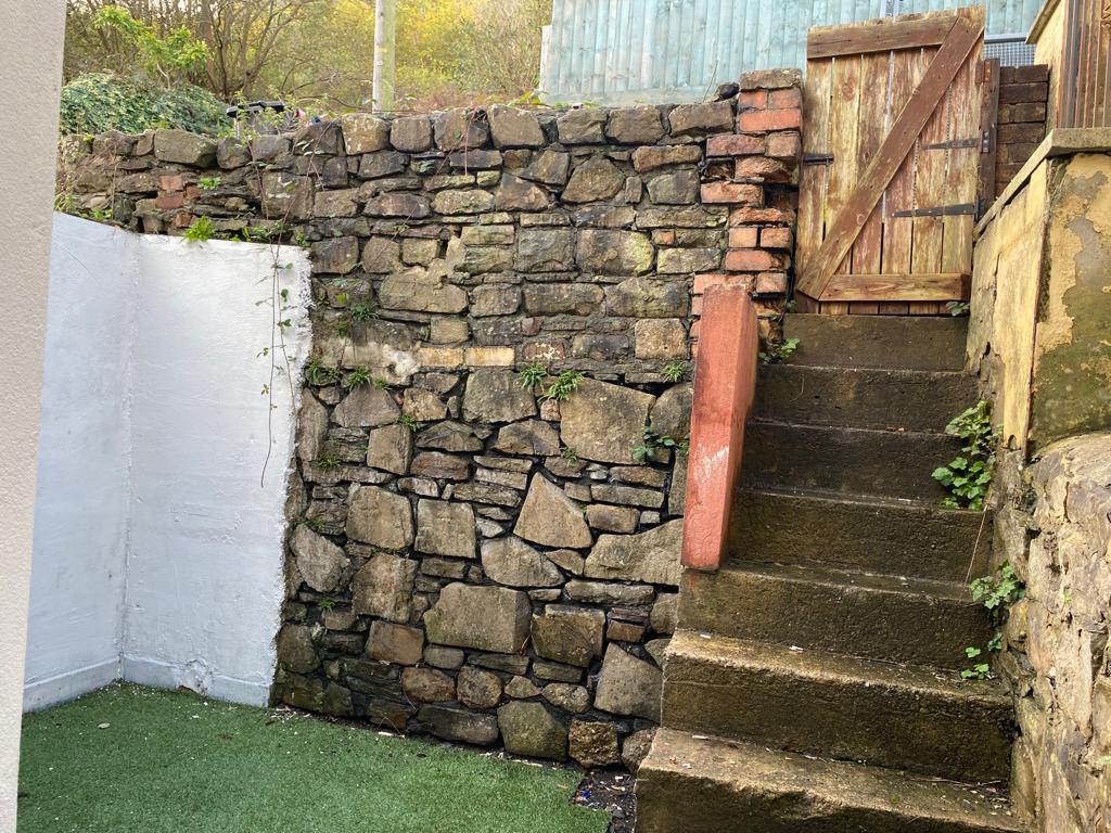 house for rent upper arail street