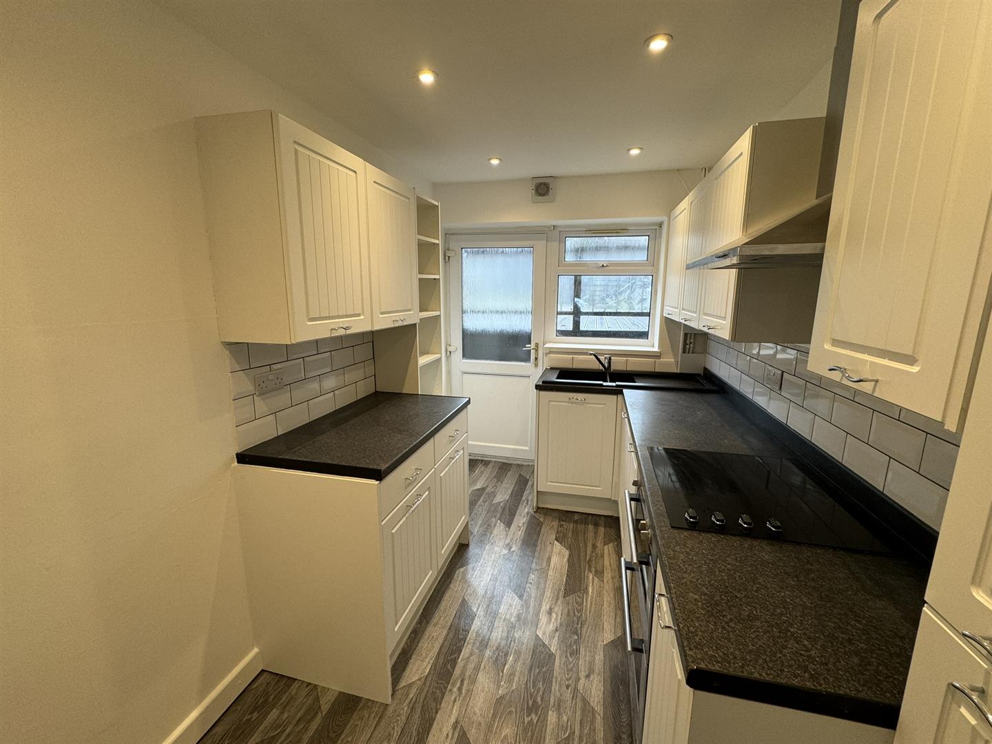 house - terraced for rent horeb street