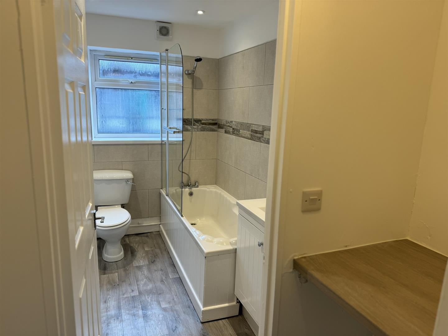 house - terraced for rent horeb street