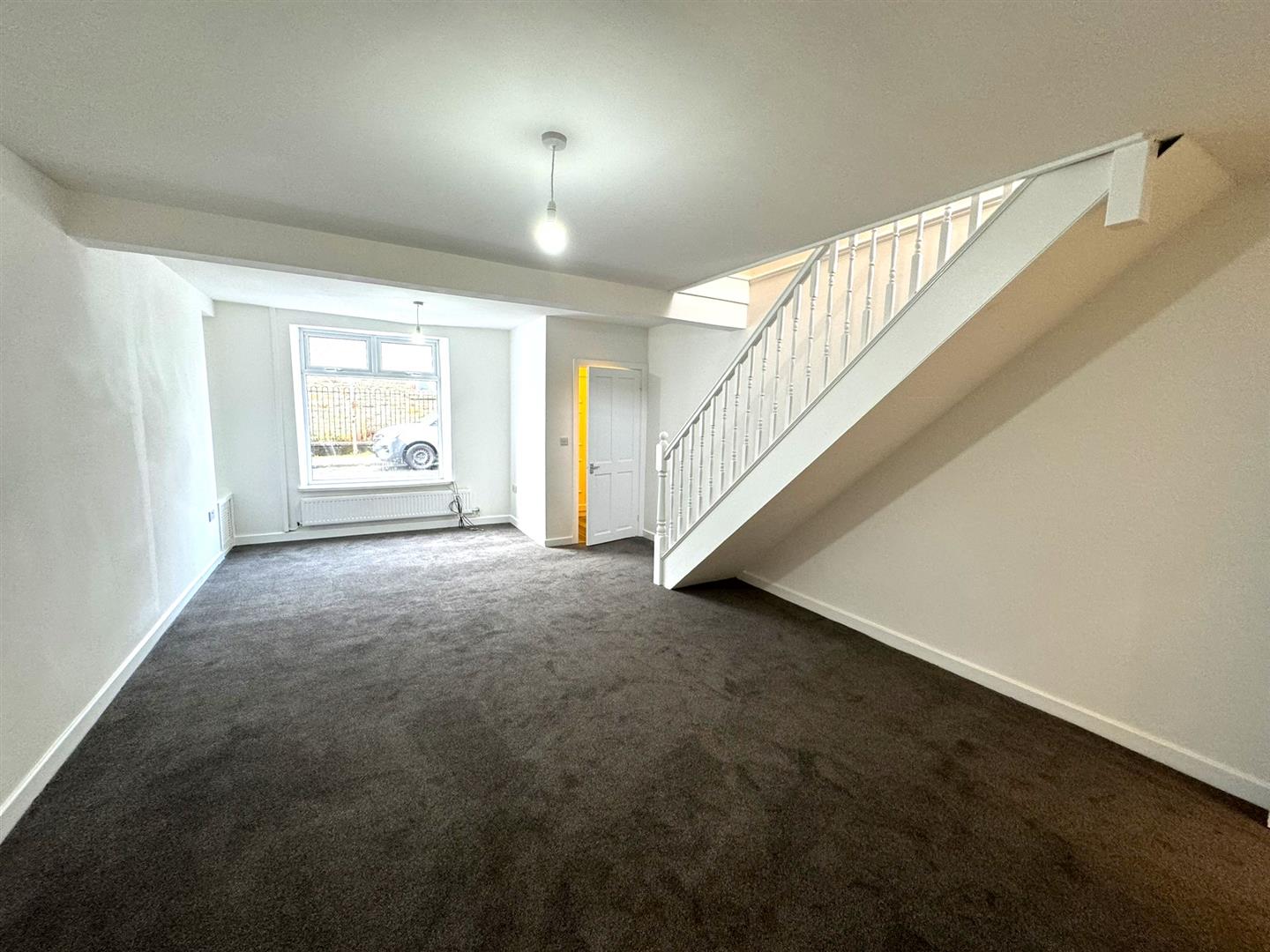 house - terraced for rent horeb street