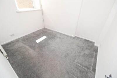 flat for rent gladstone street