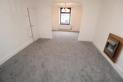 house - terraced for rent tyntyla road