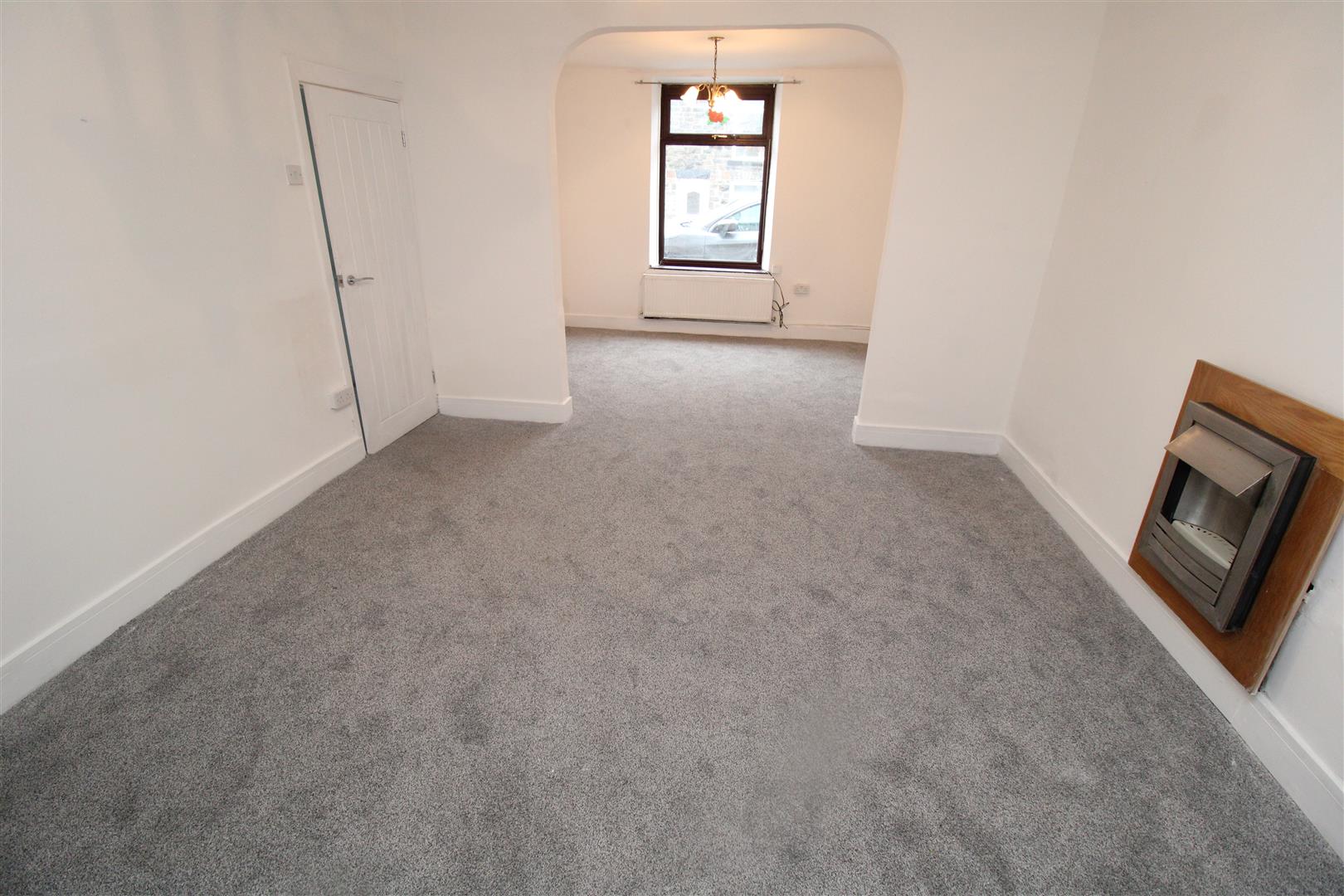 house - terraced for rent tyntyla road