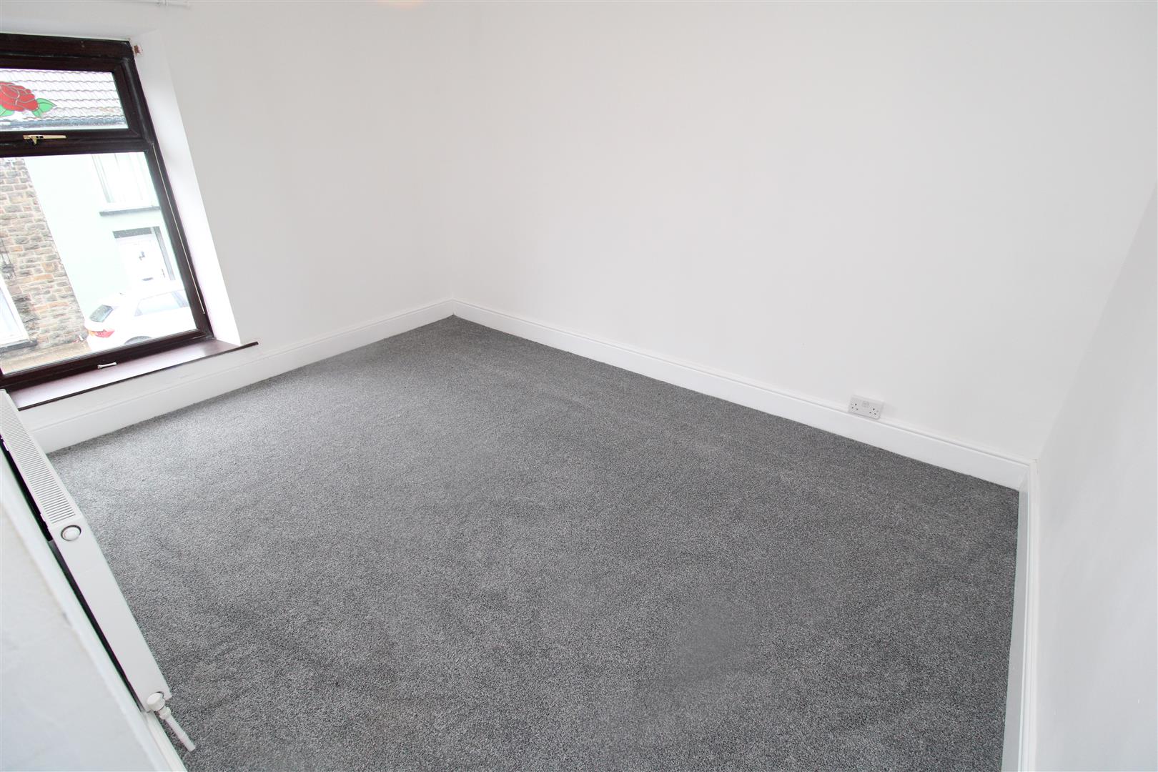 house - terraced for rent tyntyla road