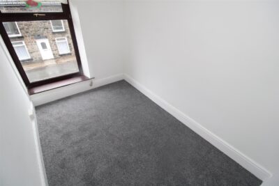 house - terraced for rent tyntyla road