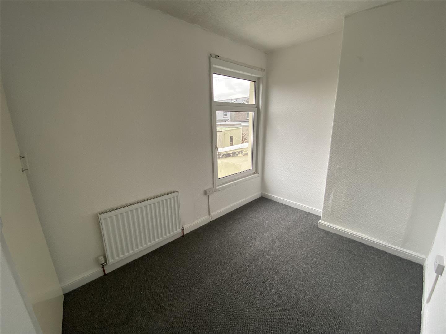 house - terraced for rent neville terrace