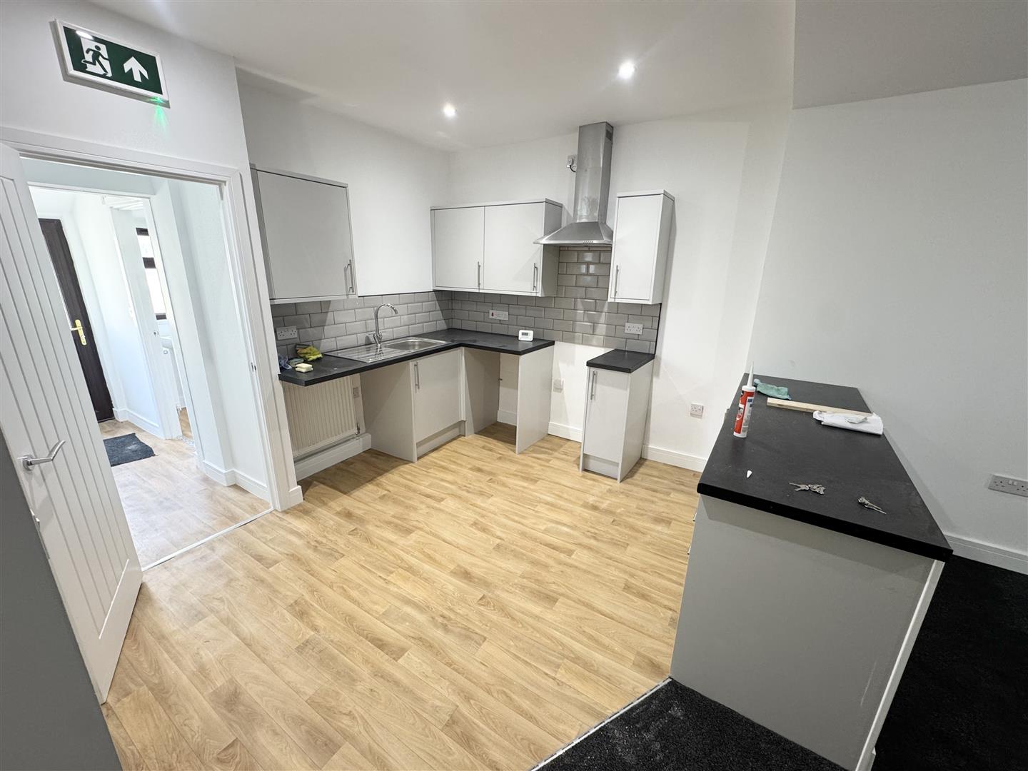 house - terraced for rent brook street