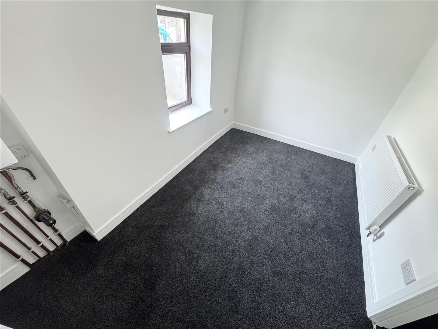 house - terraced for rent brook street