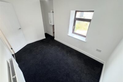 house - terraced for rent brook street