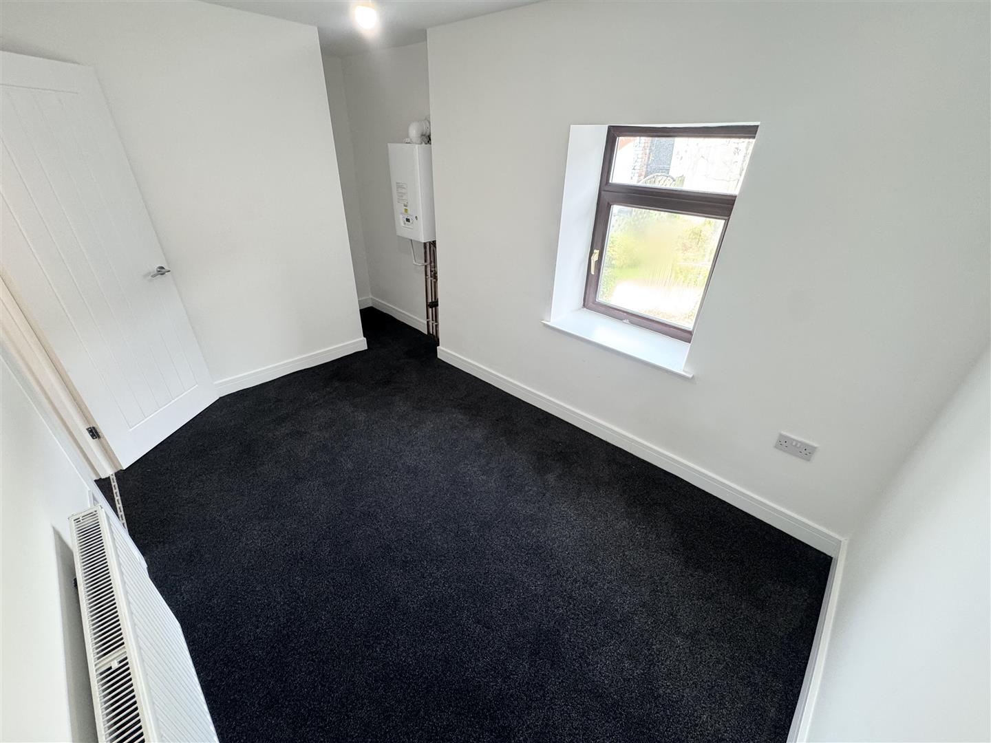 house - terraced for rent brook street