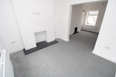 house - terraced for rent blenheim road